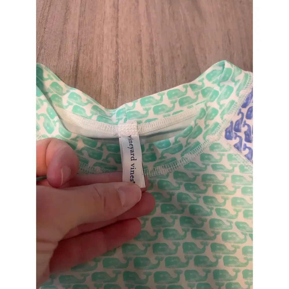 Vineyard Vines Little Girl signature whale print rash guard long sleeve large